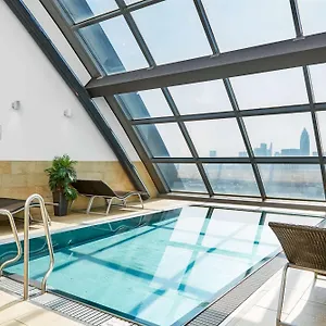 4* Hotell Radisson Blu Frankfurt